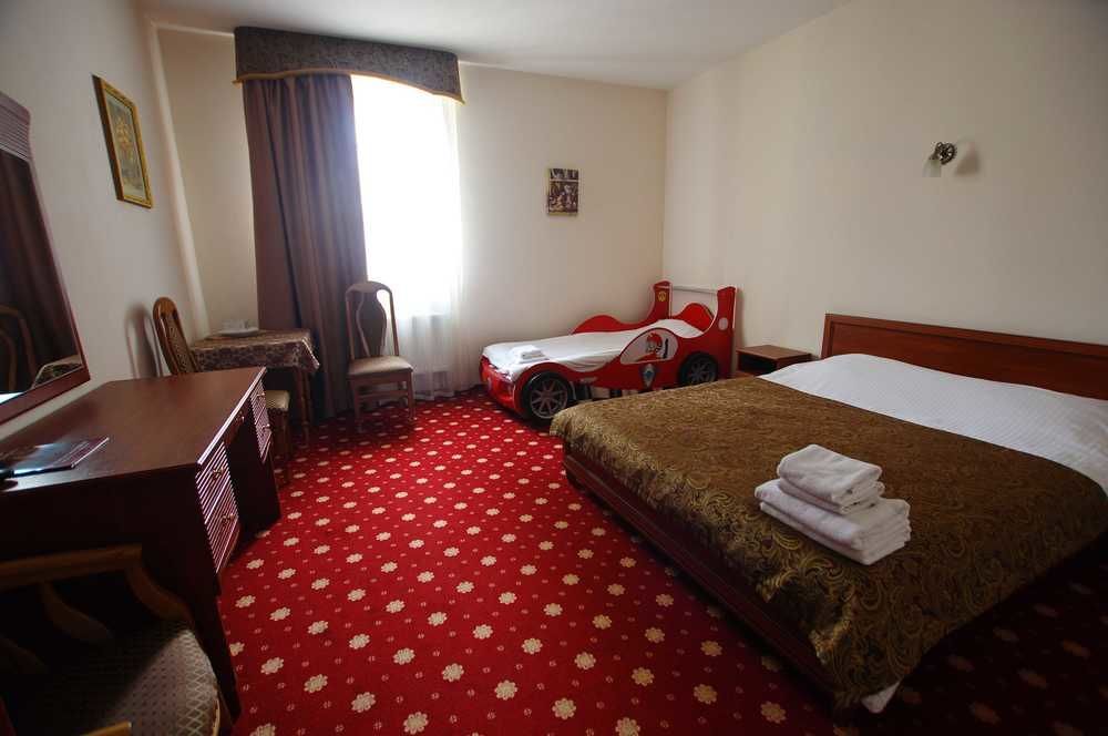 Hotel Lavilia Κίεβο Εξωτερικό φωτογραφία