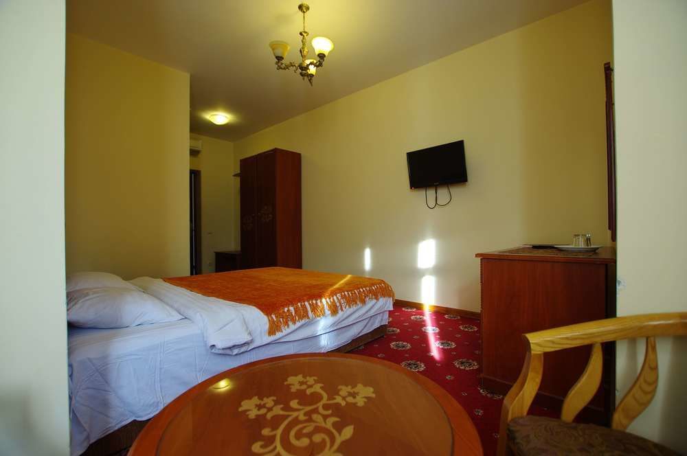 Hotel Lavilia Κίεβο Εξωτερικό φωτογραφία