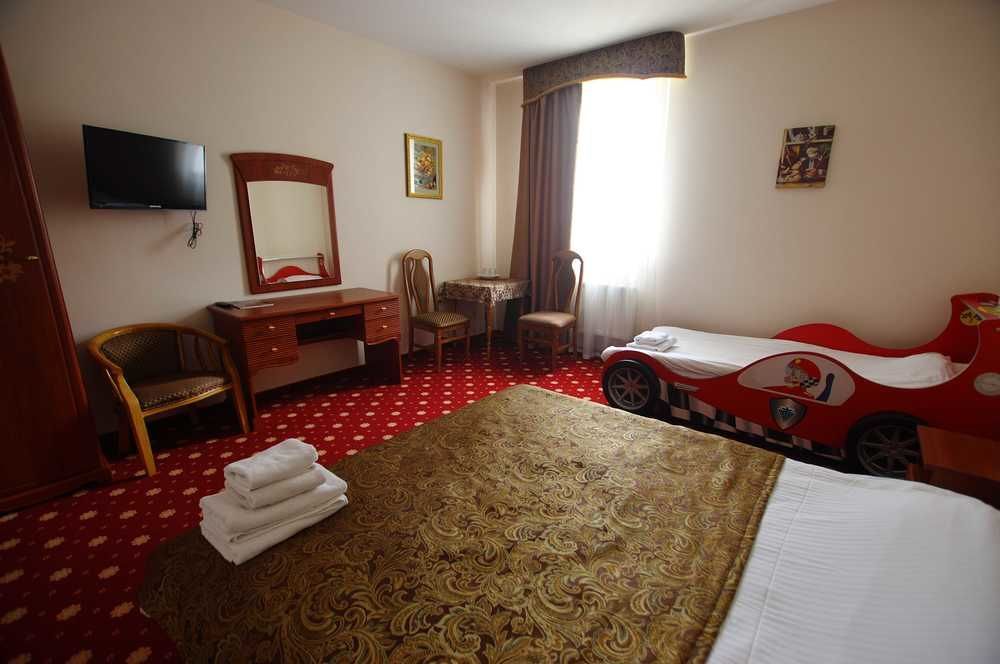Hotel Lavilia Κίεβο Εξωτερικό φωτογραφία